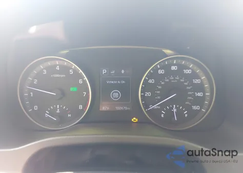 2017 Hyundai Elantra Value Edition z USA, uszkodzony, nr VIN 5NPD84LF3HH157361